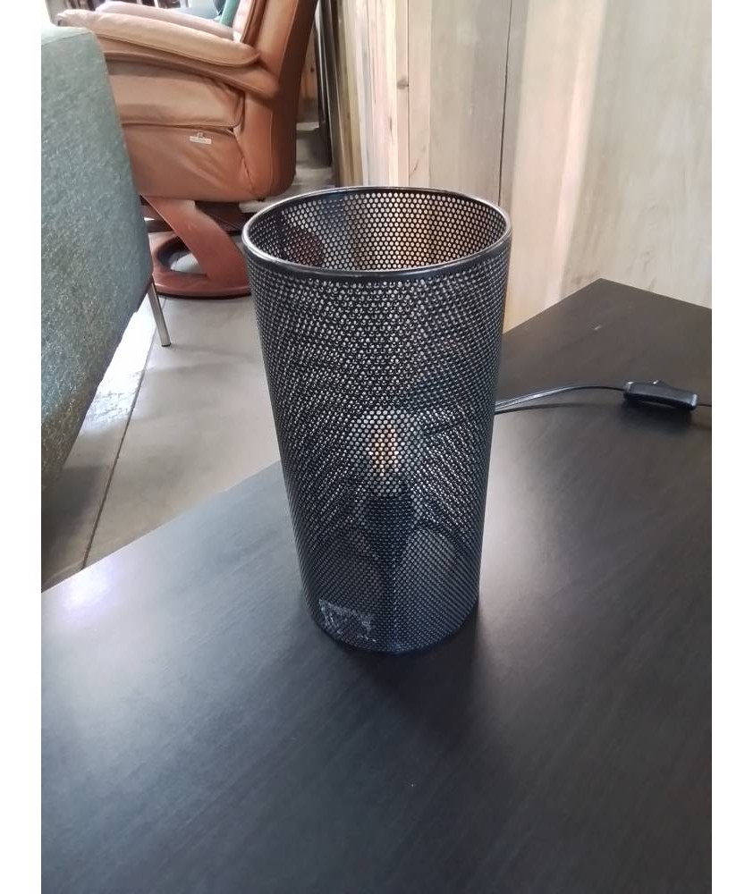 LAMPE METAL NOIR AJOURÉ 