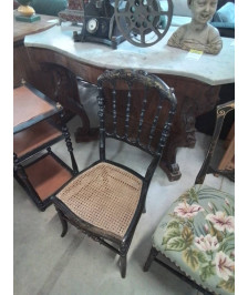 CHAISE BASSE NAPOLÉON III BOIS NOIRCI ASSISE CANNÉE 