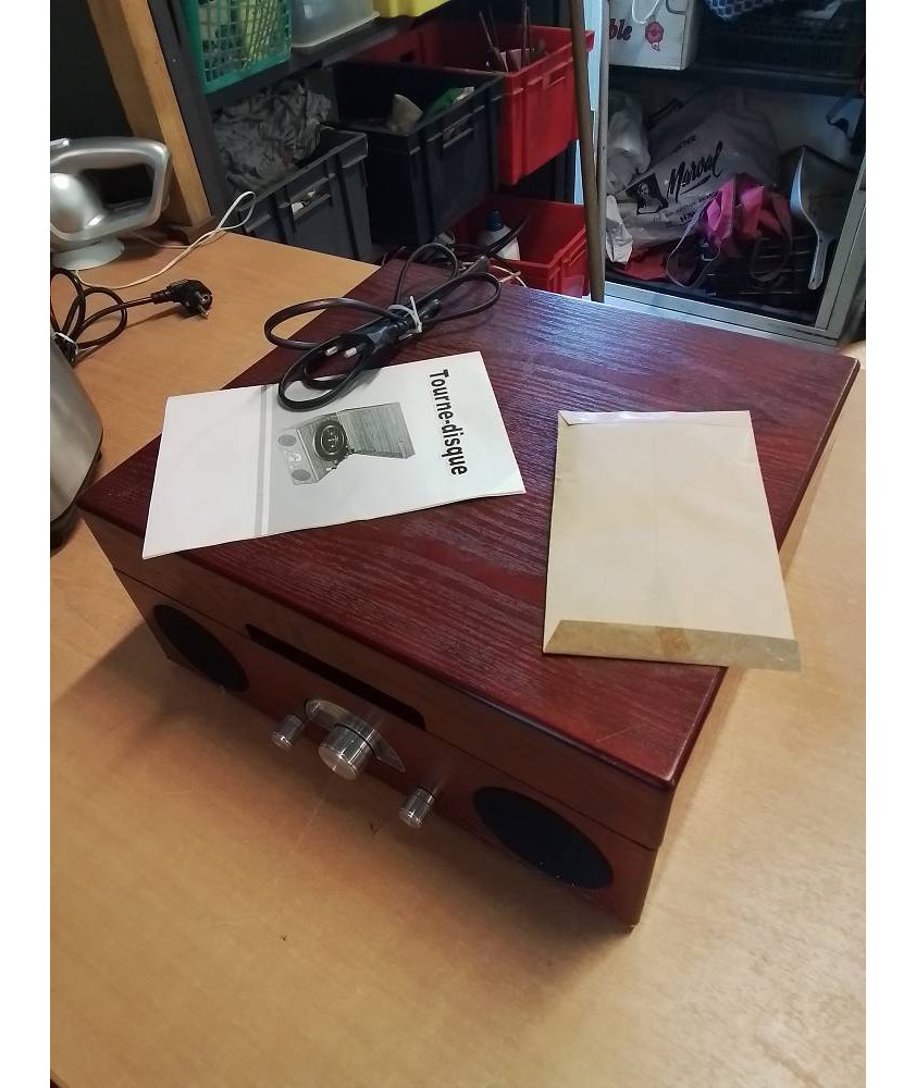 TOURNE DISQUE NOSTALGIA