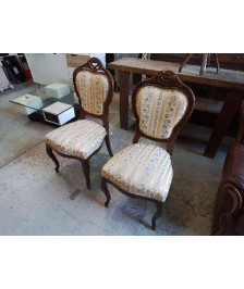 CHAISE TAPISSÉ MOTIF FLORAL 