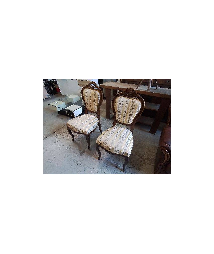 CHAISE TAPISSÉ MOTIF FLORAL 