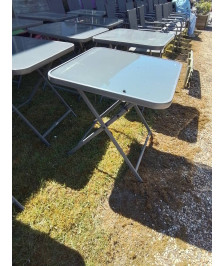 TABLE PLIANTE DE JARDIN CARRÉ PIÈTEMENT MÉTAL GRIS PLATEAU VERRE NATERIAL 70X70X72CM 