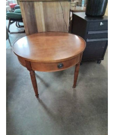 TABLE RONDE BOIS CLAIR 1 TIROIR STYLE DIRECTOIRE 