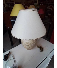 LAMPE CÉRAMIQUE TAUPE AJ ECRU LISERÉ DORÉ 