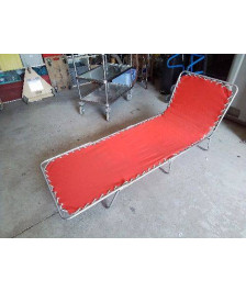 LIT DE CAMP  ROUGE 