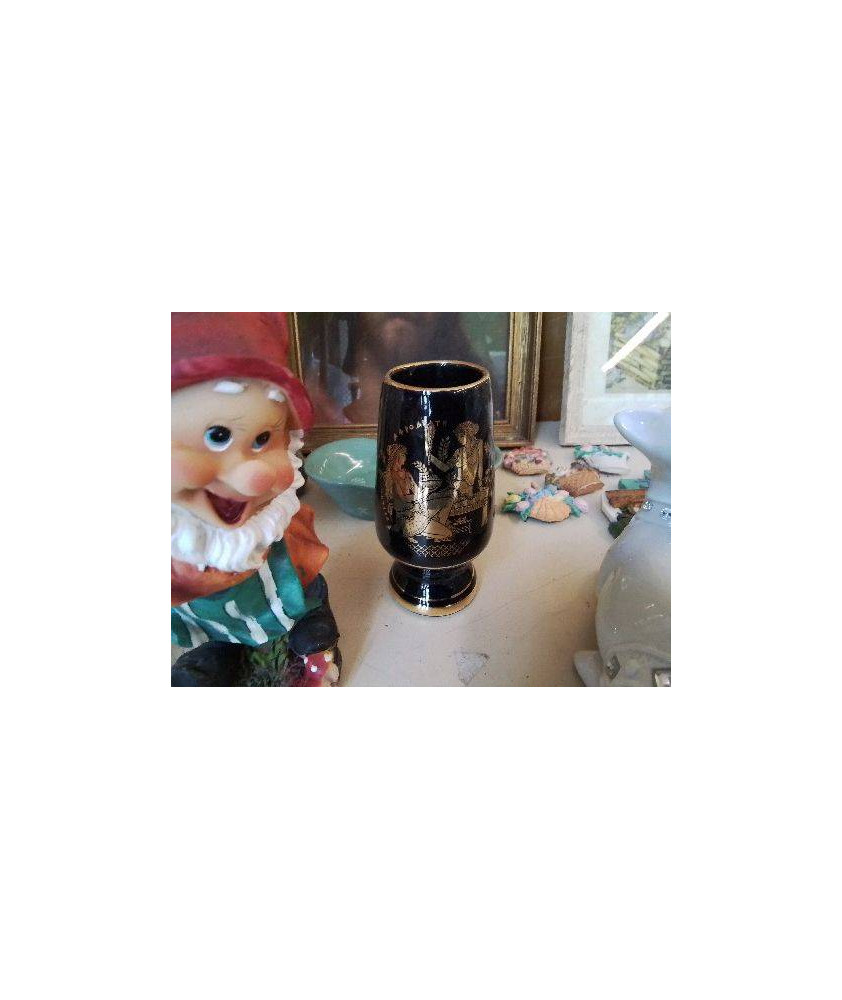 VASE STYLE GREC