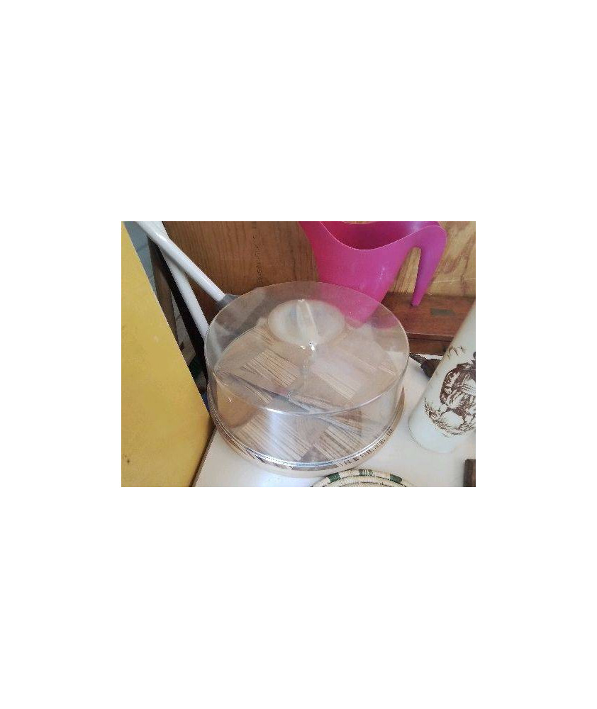 CLOCHE AVEC SON COUTEAU 