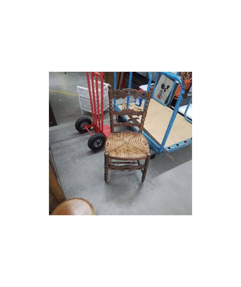 CHAISE