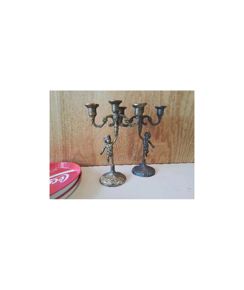 PAIRE DE CHANDELIER AU CHERUBINS