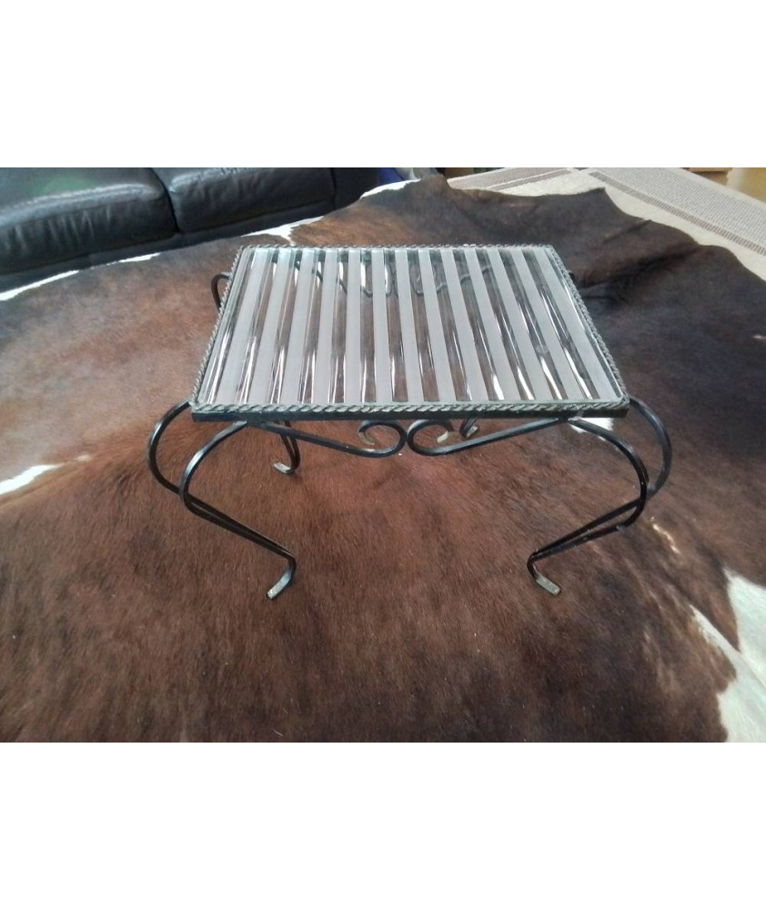 TABLE D’APPOINT 
