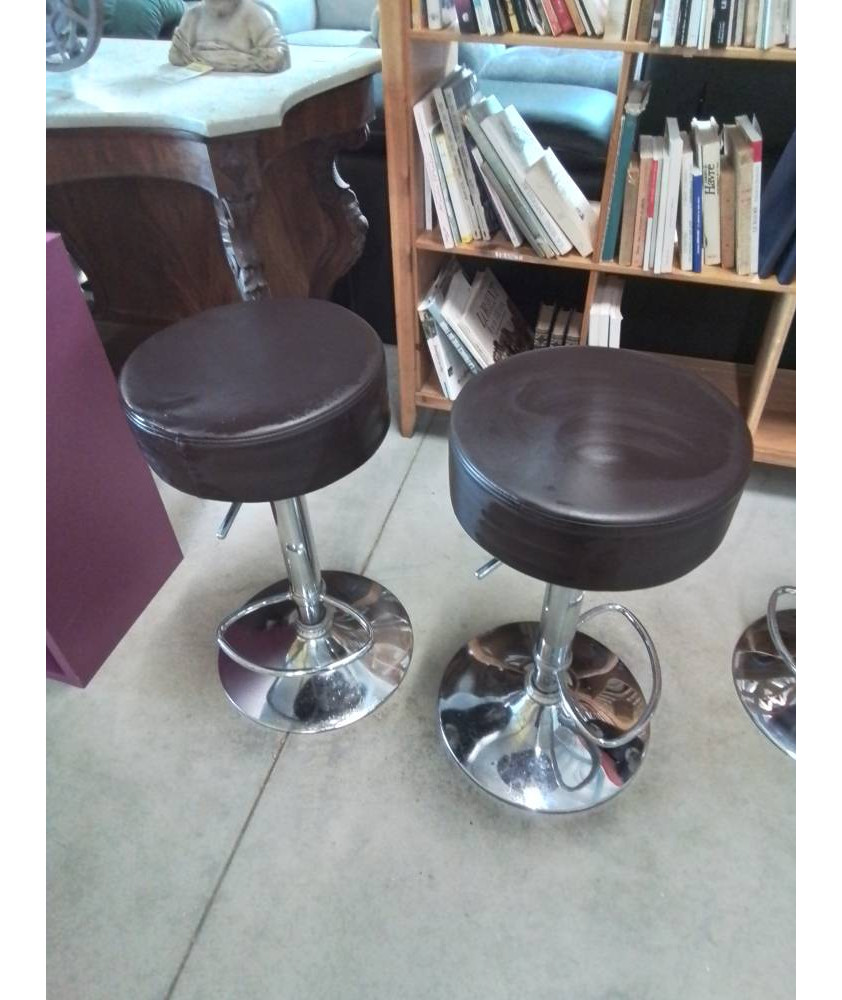 TABOURET DE BAR ROND PIÈTEMENT METAL CHROMÉ ASSISE PU MARRON 