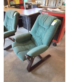FAUTEUIL BOIS ASSISE TISSU VERT