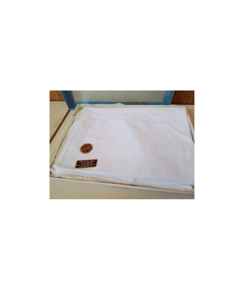 ENSEMBLE NAPPE ET SERVIETTE 12 COUVERTS