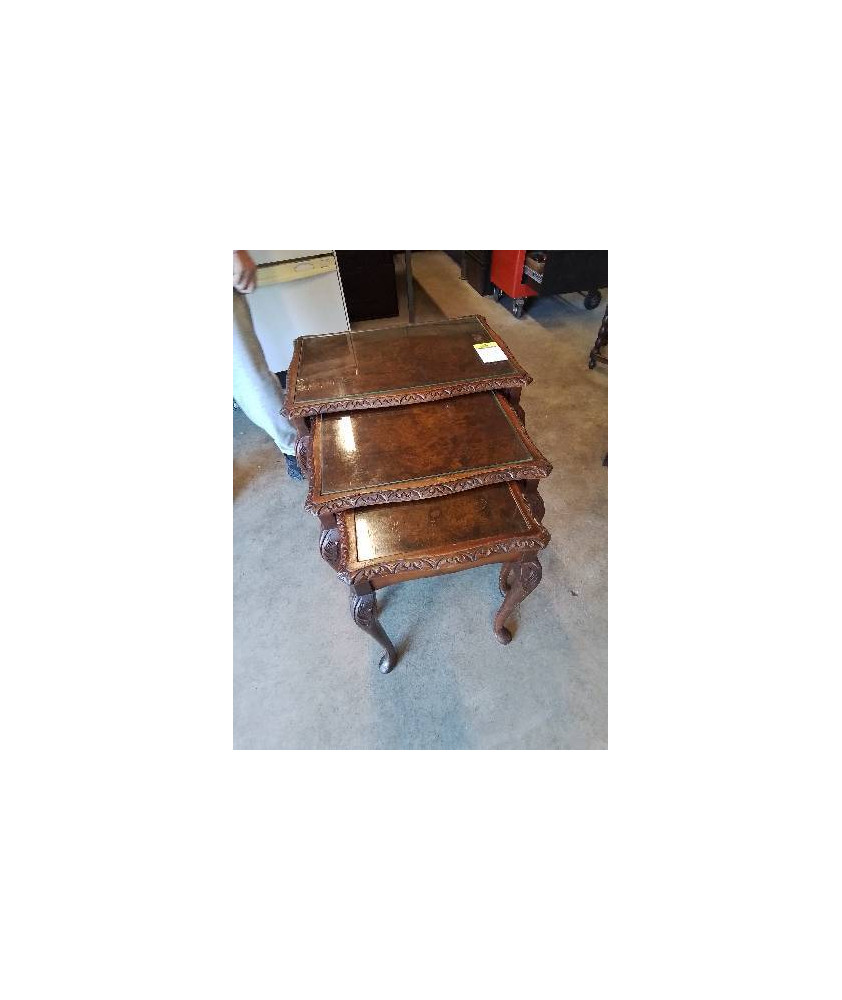 3 TABLES BASSES GIGOGNES ANGLAISE BOIS SCULPTÉ DESSUS TABLETTE VERRE 