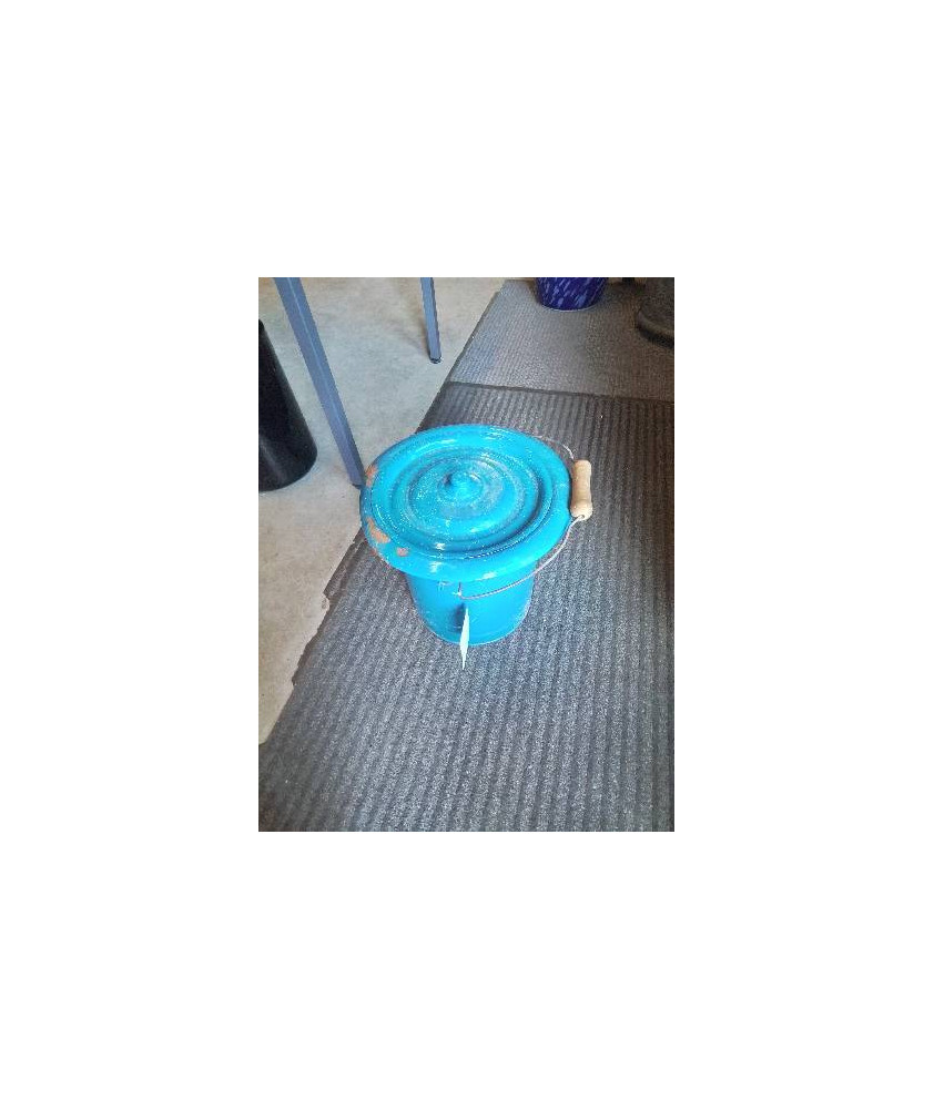 POT DE CHAMBRE TOLE ÉMAILLÉE BLEU MILIEU XXE
