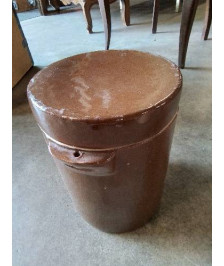 POT A SALER AVEC COUVERCLE GRÈS VERNISSÉ 26CM