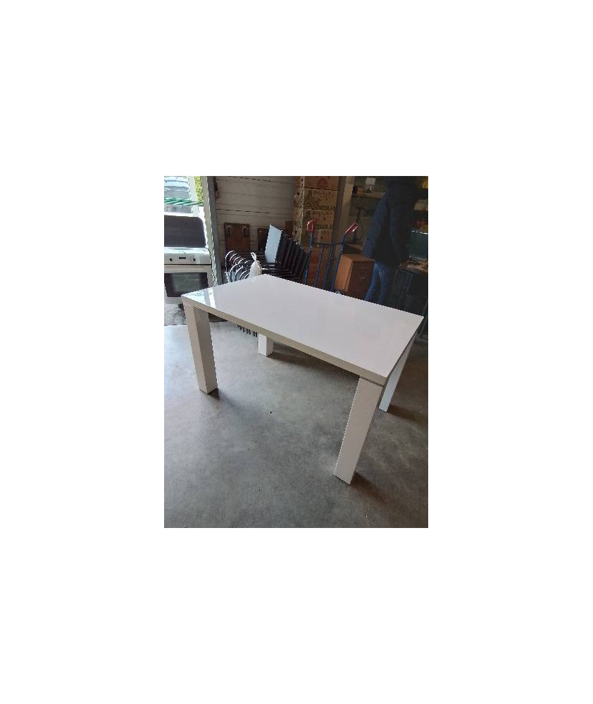 TABLE RECTANGULAIRE BOIS BLANC LAQUÉ  130X80X76CM