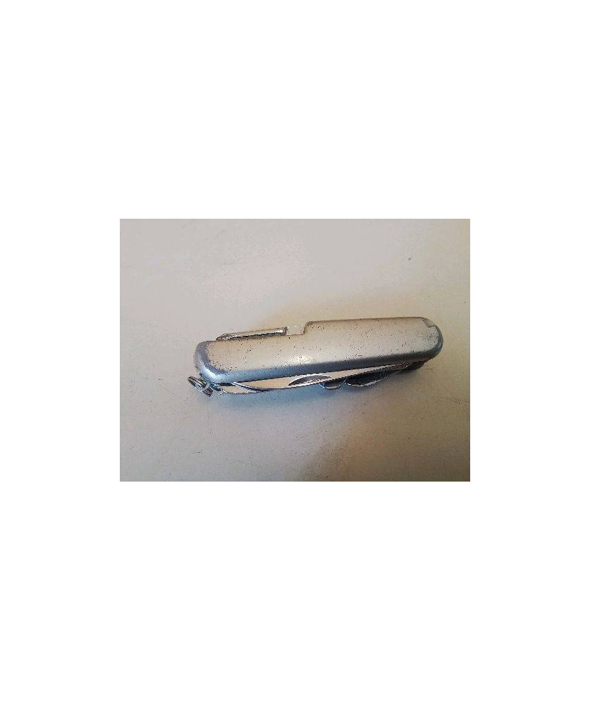 COUTEAU MULTIFONCTION 