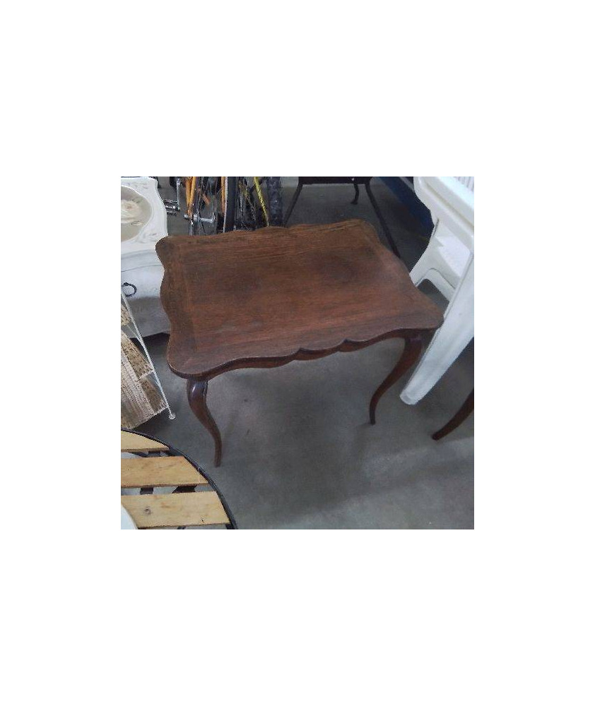 TABLE BASSE PIEDS GALBÉS 
