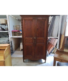 ARMOIRE EN PIN