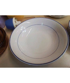 PLAT EN PORCELAINE 
