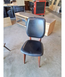 CHAISE BOIS ASSISE ET DOSSIER CAPITONNÉ SKAÏ NOIR ANNÉES 60