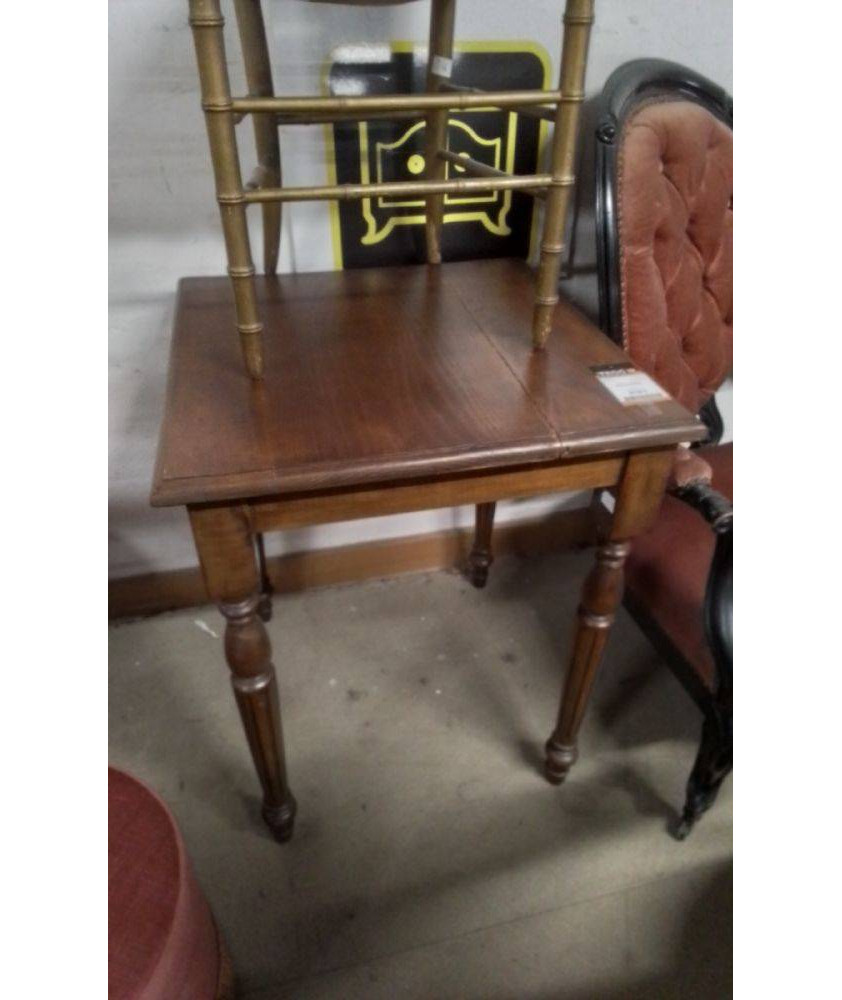 TABLE CARREE