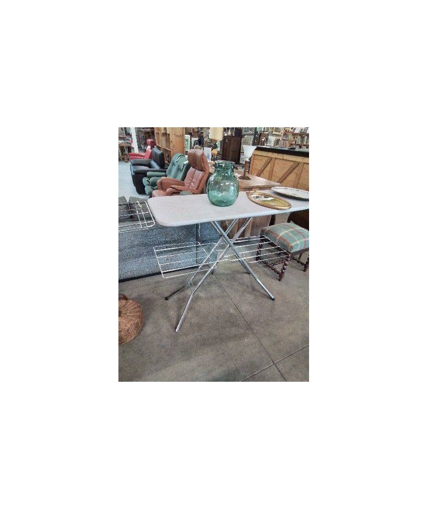 TABLE A REPASSER MÉTAL CHROMÉ TISSU TAUPE