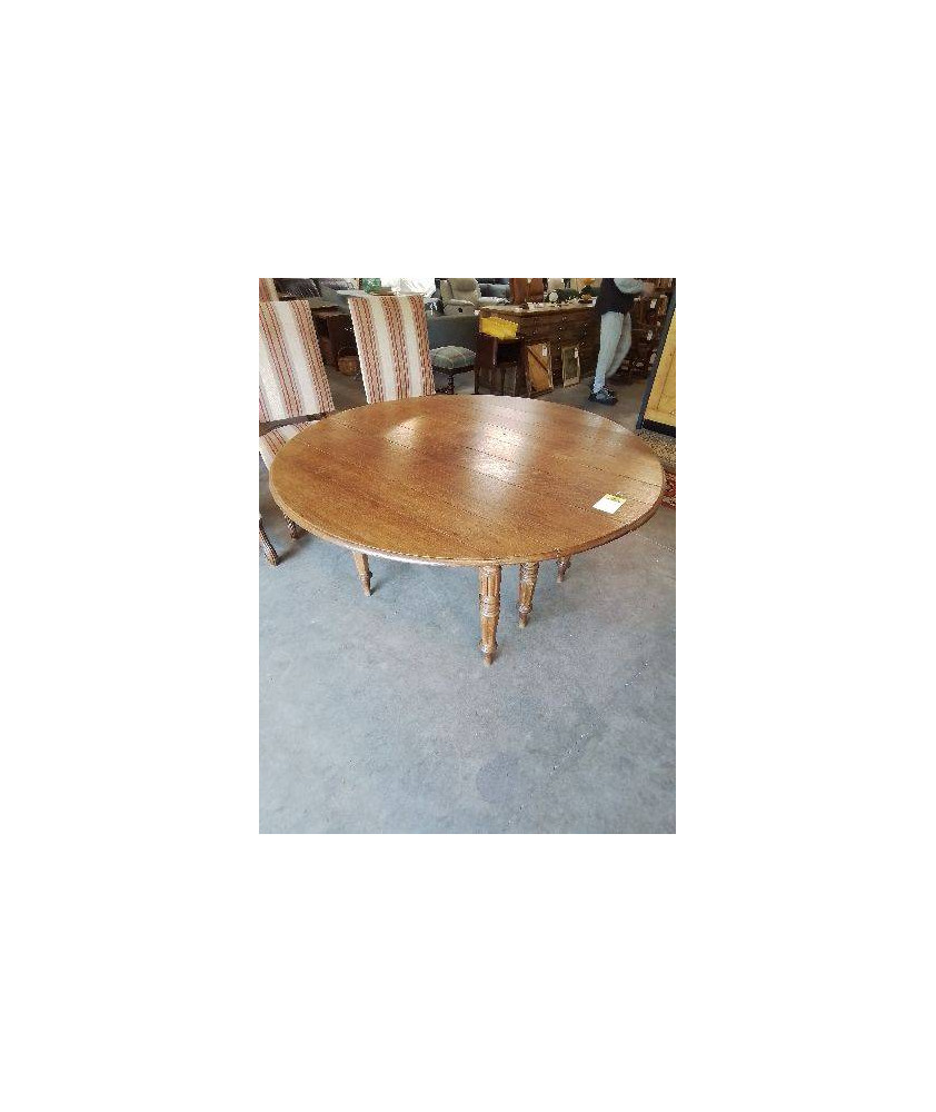 TABLE RONDE A ABATTANTS 6 PIEDS (S’OUVRE A 218CM VENDUE SANS RALLONGE)135X72CM