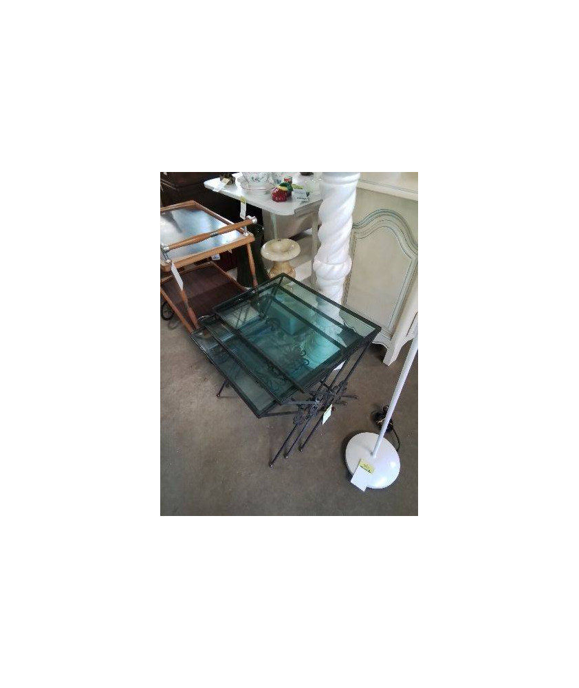 3 TABLES BASSES GIGOGNES PIÈTEMENT FER FORGÉ PLATEAUX VERRE ANNÉES 50