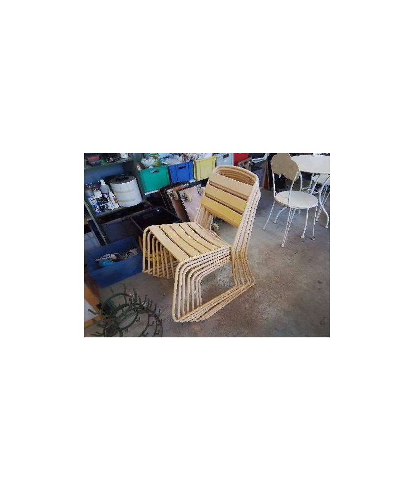 CHAISE D’EXTERIEUR EN FER 