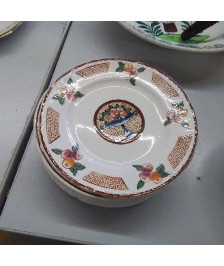 LOT 8 ASSIETTES 