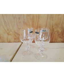 LOT DE 4 VERRES EN CRISTAL 