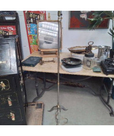 LAMPADAIRE TRIPODE