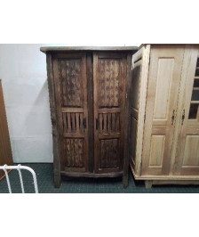 ARMOIRE STYLE RUSTIQUE 