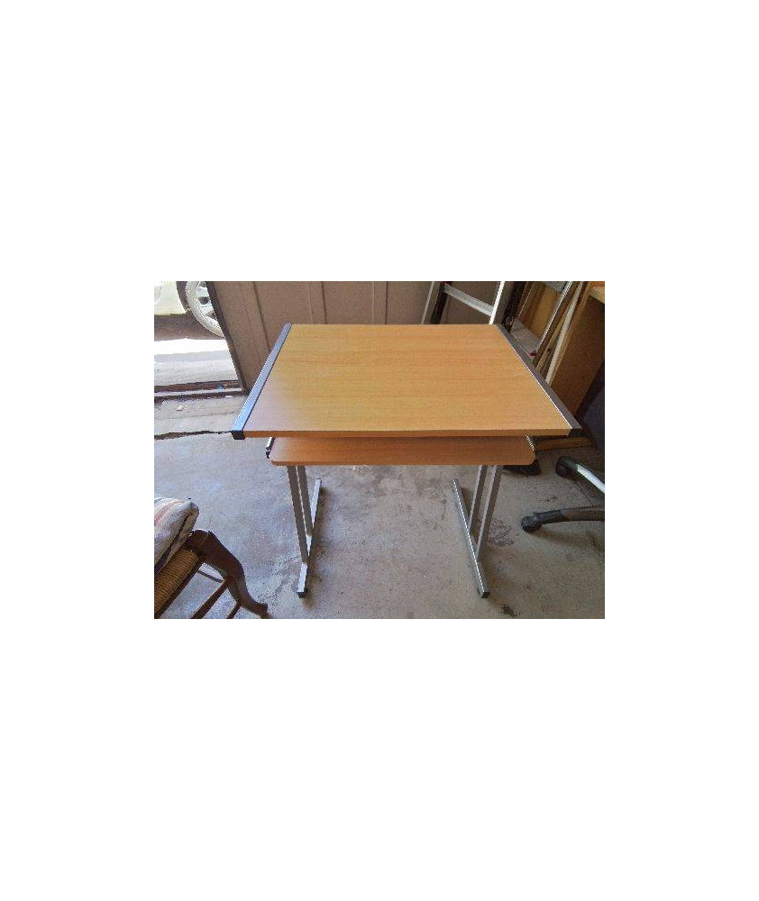 PETIT BUREAU 