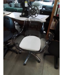 FAUTEUIL DE BUREAU A ROULETTES PIÈTEMENT MÉTAL CHROMÉ ASSISE RÉSINE TRANSPARENT ET PU BLANC