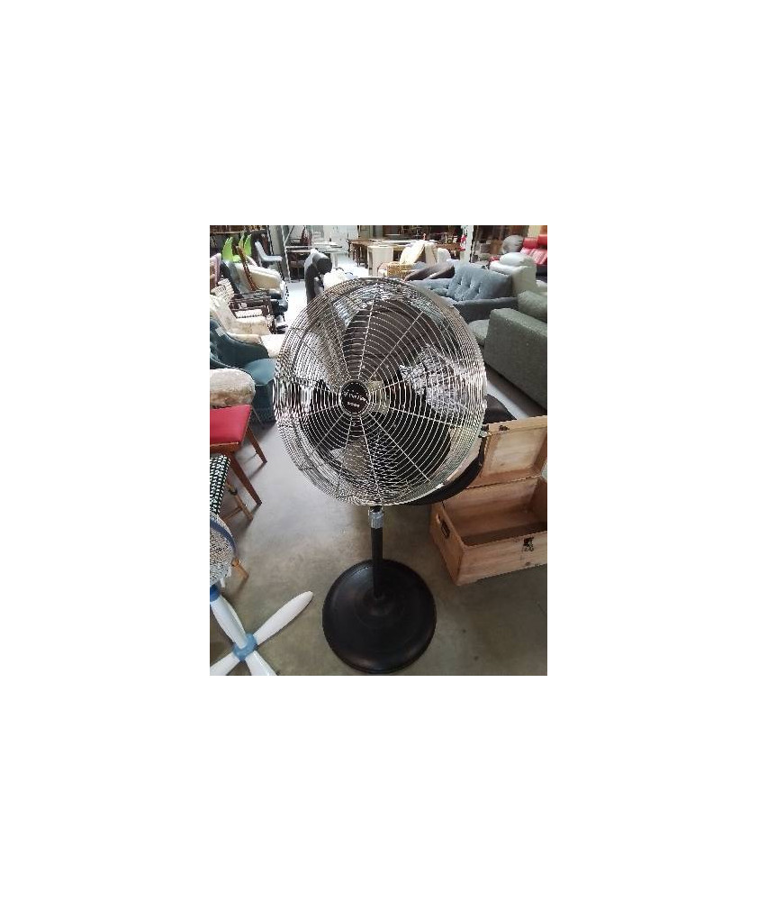 VENTILATEUR OSCILLANT RÉGLABLE HAUTEUR RESINE ET MÉTAL CHROMÉ PUR LINE  BC46BSN