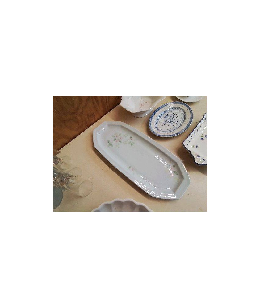 PLAT A CAKE EN FAIENCE DE LIMOGES