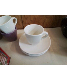 TASSE AVEC SOUCOUPE 