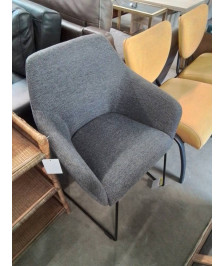 FAUTEUIL TISSU GRIS PIÈTEMENT MÉTAL NOIR