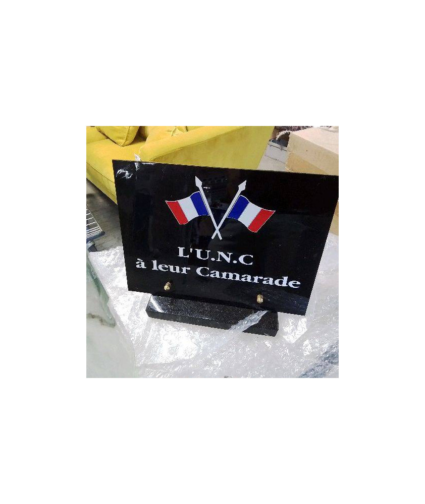 PLAQUE COMMÉMORATIVE 