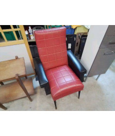 FAUTEUIL ROUGE ET NOIR 