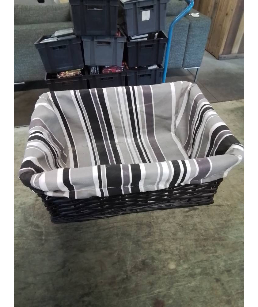 CAISSE RECTANGULAIRE VANNERIE NOIR ET TISSU