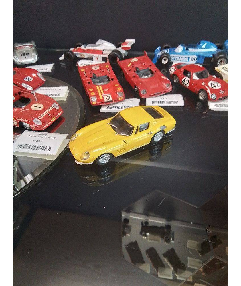MINIATURE BOX