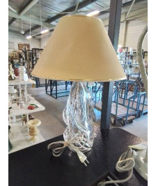 LAMPE CRISTAL AJ ECRU LISERÉ DORÉ 