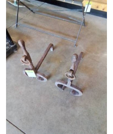 PAIRE DE CHENETS A ANNEAUX FER FORGÉ 