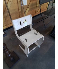 CHAISE ENFANT BOIS BLANC AJOURÉ 