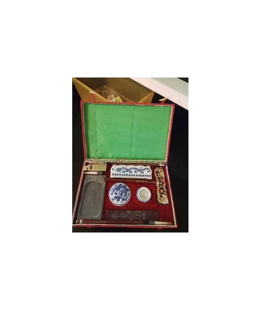 COFFRET CALLIGRAPHIE ASIATIQUE DÉBUT XXE 