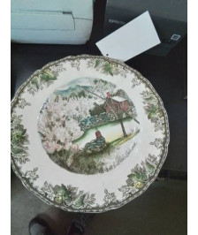 ASSIETTE CÉRAMIQUE JOHNSON BROS ENGLAND THE FRIENDLY VILLAGE 